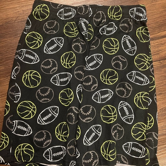 Cat & Jack Bundle of Boys shorts - Picture 1 of 4